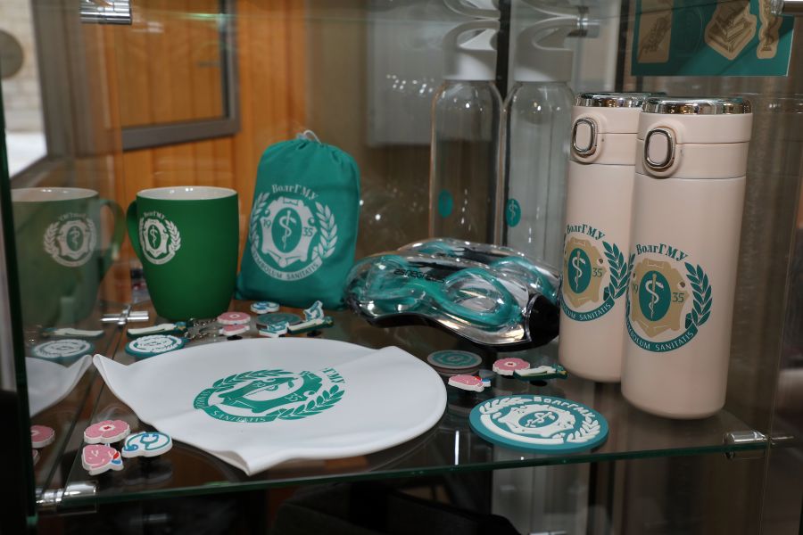 В ФОК «ВОЛГОМЕД» доступен новый мерч