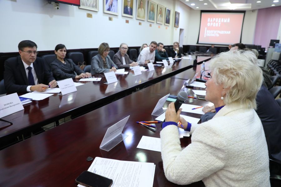 «Врач и пациент должны быть застрахованы»: в ВолгГМУ обсудили профессиональные риски медработников