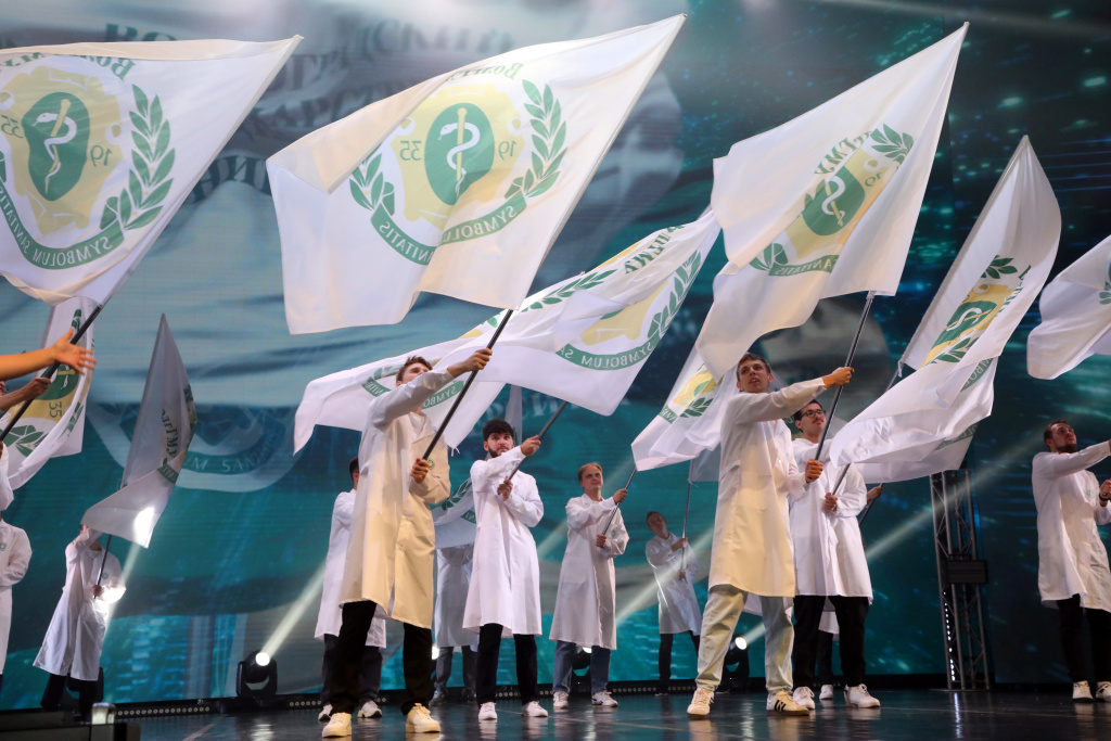 ВолгГМУ отметил 90-летие