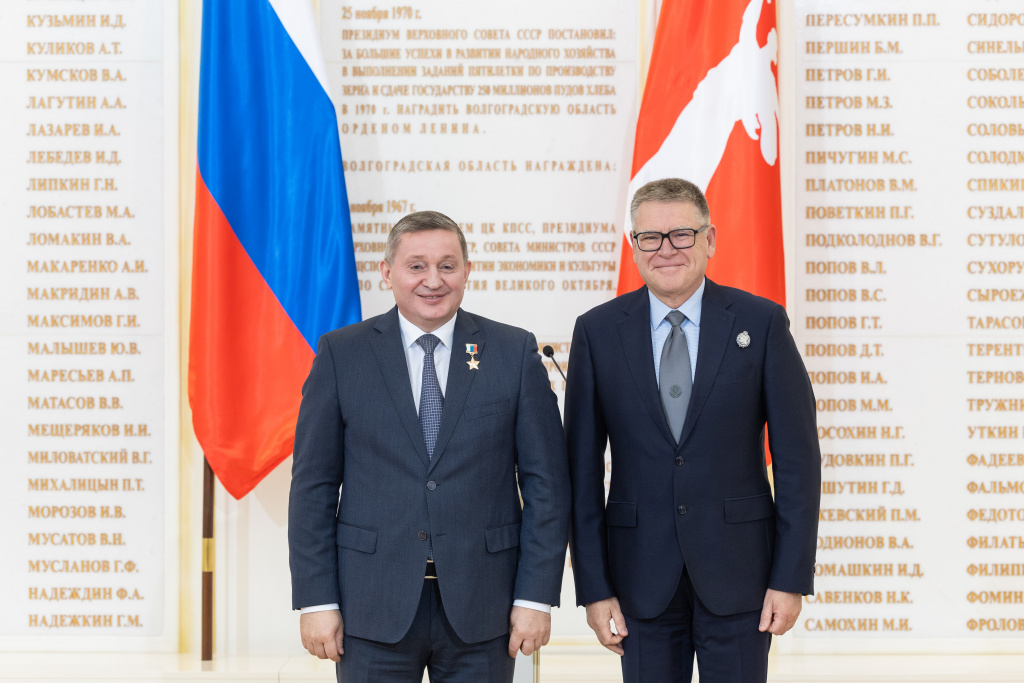 Сотрудникам ВолгГМУ вручены государственные награды IDL_4631.jpg