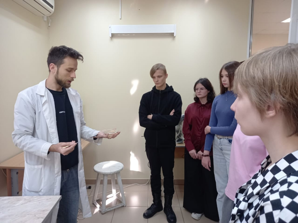 ВолгГМУ открывает двери для будущих абитуриентов 241237-0t_vheuz7yjfgxfrgob_6haeh0qimvzenxjatsdxzkusop2uaahkltwrmhuymij_lhstopem3ddmlv1dolu3qmyb.jpg