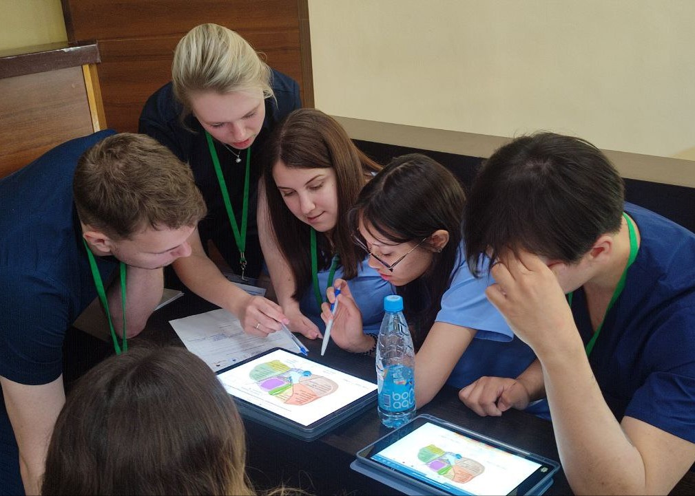 Студенты ВолгГМУ успешно выступили на Всероссийской студенческой олимпиаде по детской хирургии в Москве