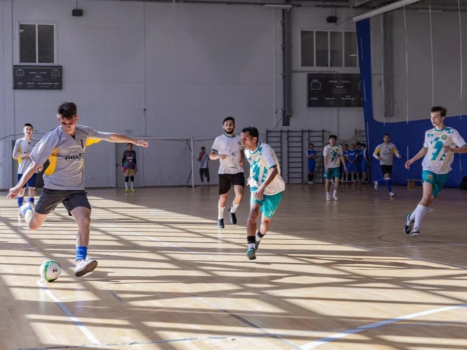 Студенты ВолгГМУ – призеры чемпионата по футбольному двоеборью IMG_0895.jpg