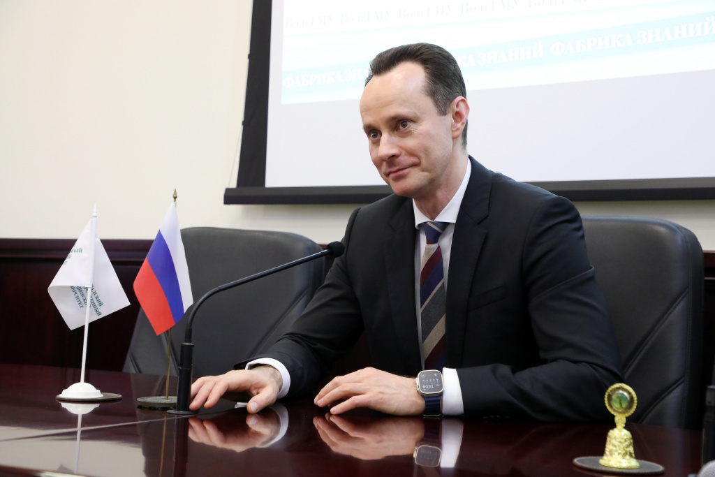 «Уверен, что полученные знания позволят улучшить качество оказания медицинской помощи пациентам», - отметил Владимир Шкарин