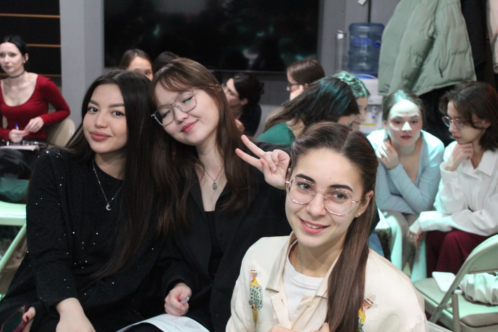 Студенты фармацевтического факультета отличились знаниями фармакологии и основ лекарственного взаимодействия