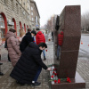 Студенты ВолгГМУ возложили гвоздики к монументу медикам Царицына-Сталинграда-Волгограда