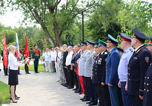 Студенты ВолгГМУ приняли участие в открытии памятника Александру Воронину